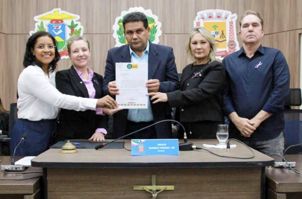 Câmara de Várzea Grande recebe projetos para fortalecer a proteção à mulher